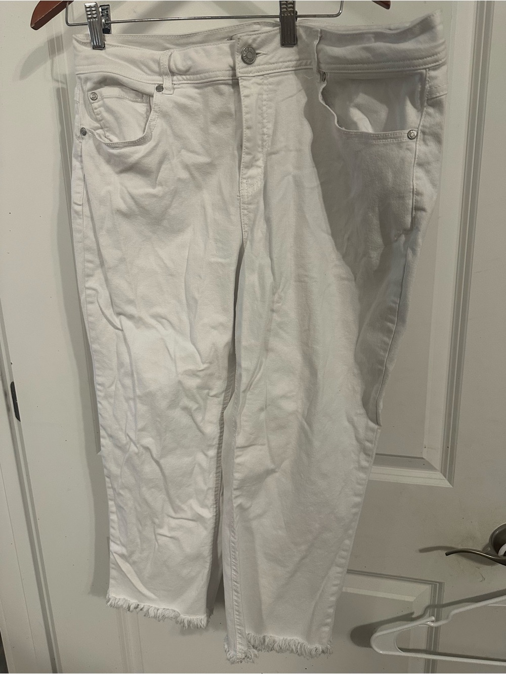 Source Unknown White Women's Raw Hem Jeans
